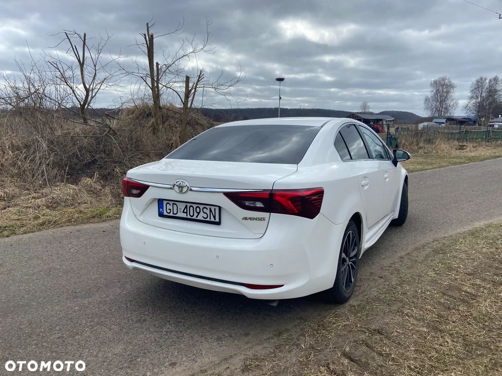 Toyota Avensis 2.0 D-4D Premium - 5