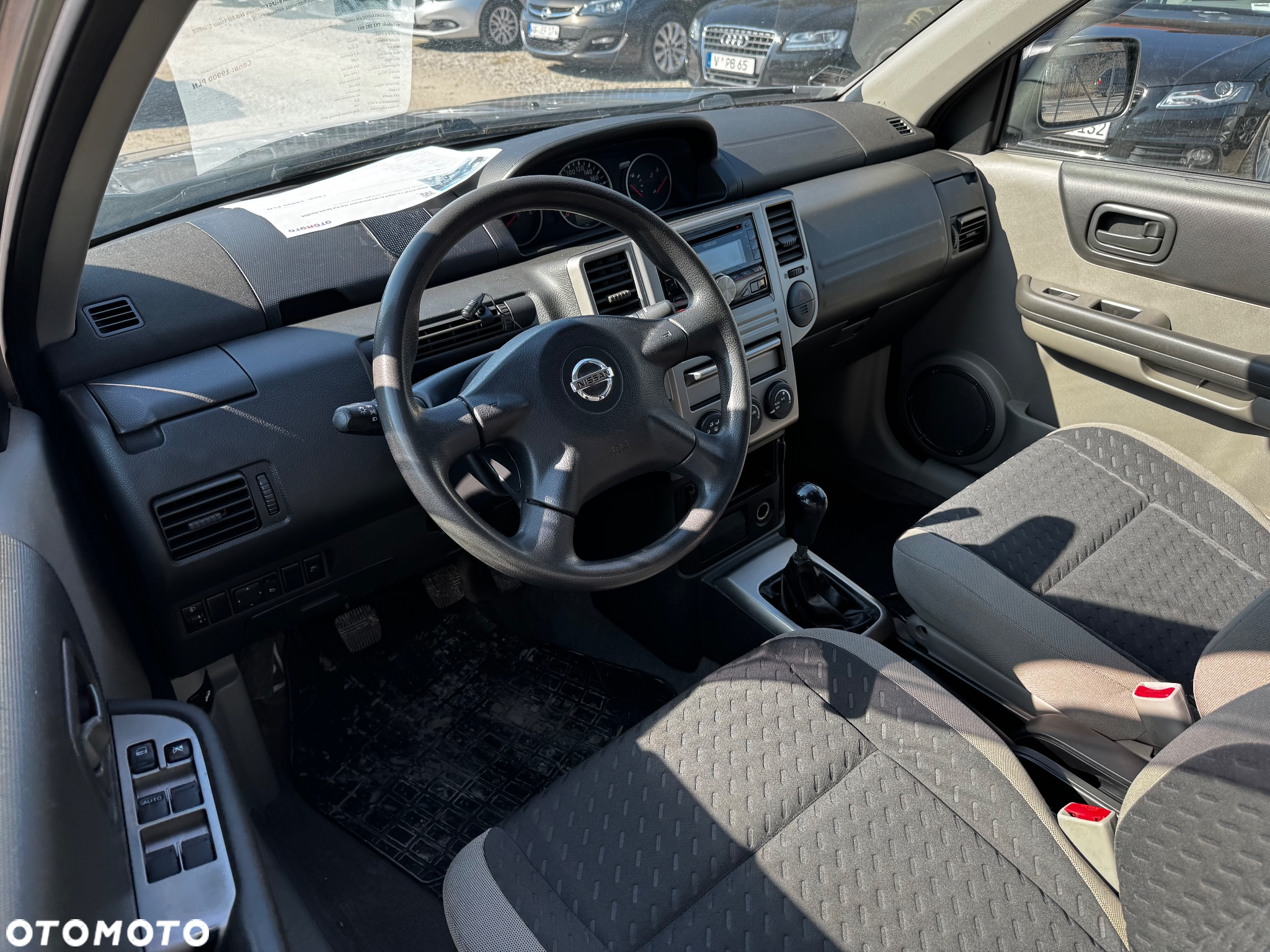 Nissan X-Trail 2.0 Comfort - 37