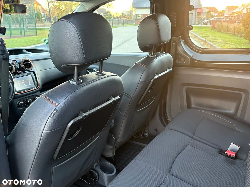 Dacia Dokker dCi 90 Stepway Celebration - 10