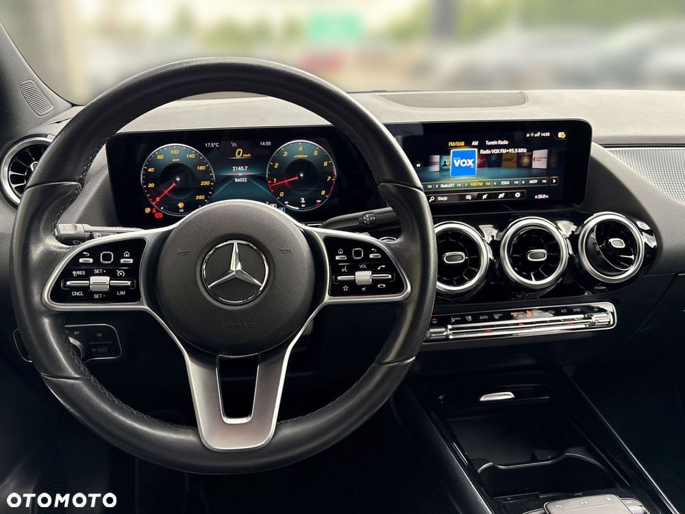 Mercedes-Benz GLA 200 - 13