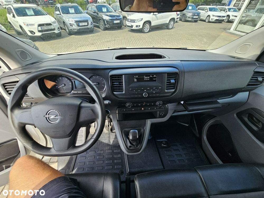 Opel Vivaro - 17