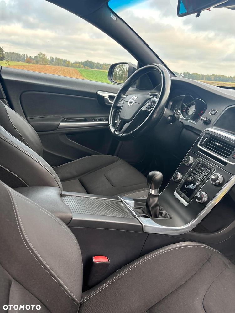 Volvo V60 - 10