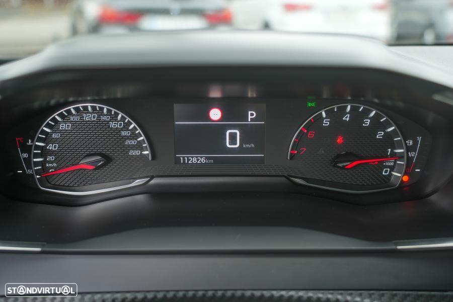 Peugeot 2008 - 11