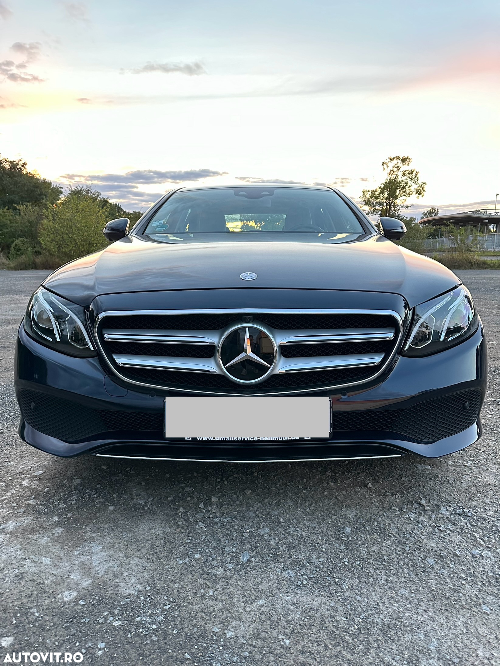 Mercedes-Benz E 400 T 4Matic 7G-TRONIC Avantgarde - 6