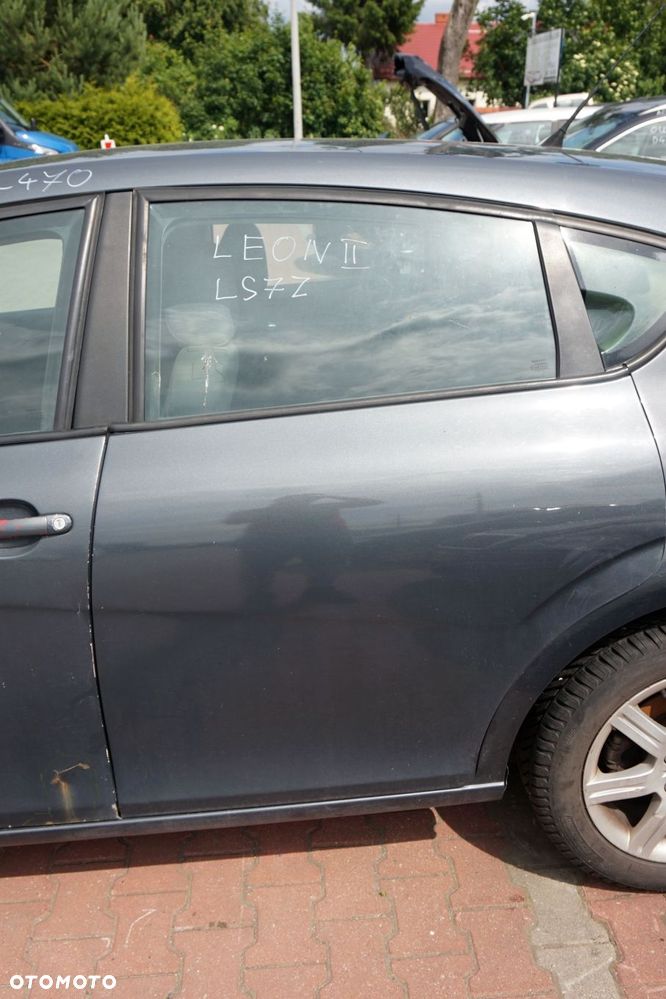 DRZWI TYLNE LEWE LEON II 1P1 5D HB LS7Z  CZARNY SEAT 2005-2009 - 1