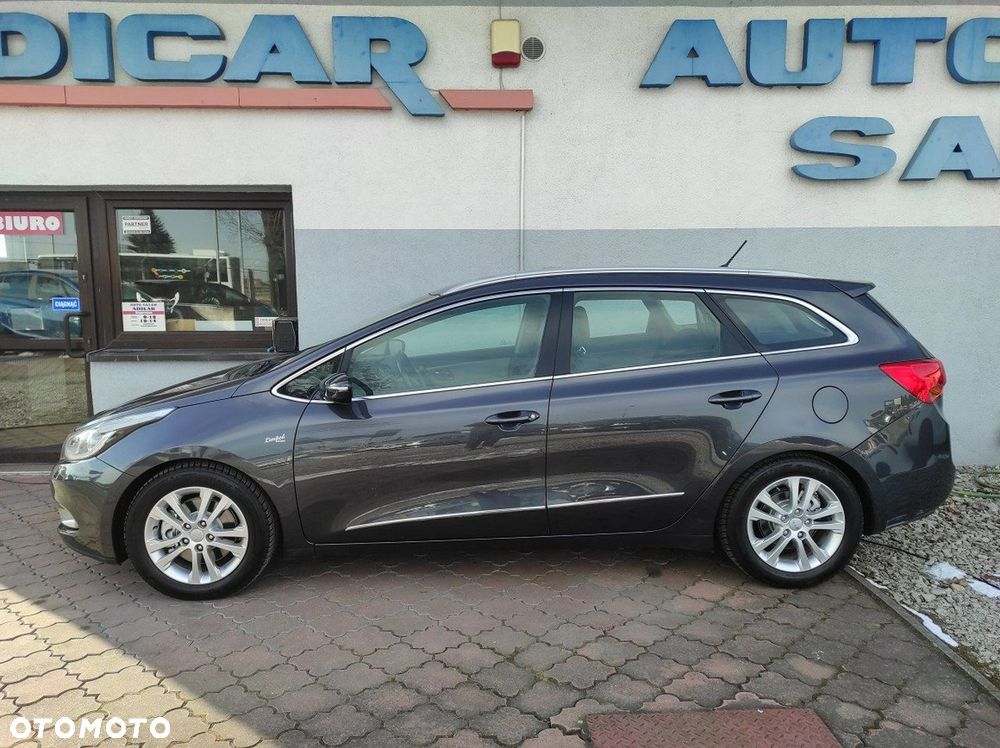 Kia Ceed - 3