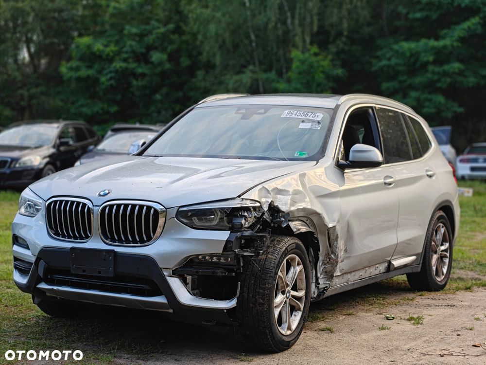 BMW X3 xDrive30i Luxury Line - 4