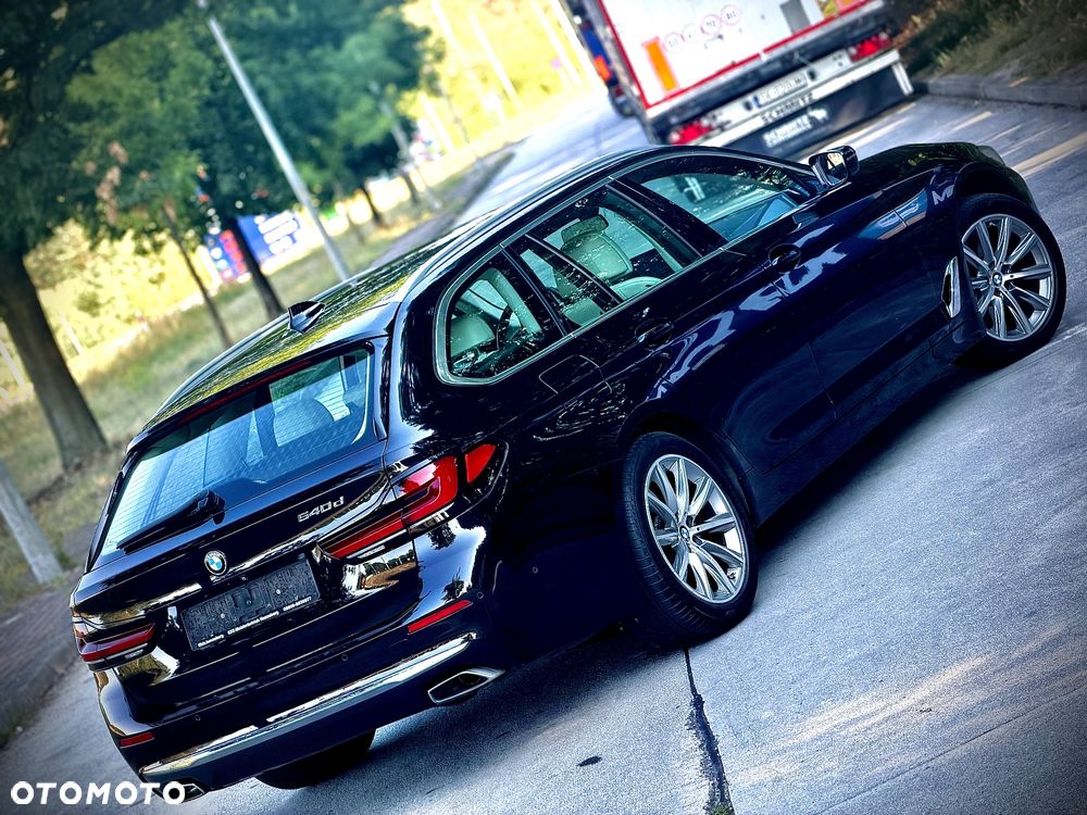 BMW Seria 5 540d xDrive Luxury Line - 16