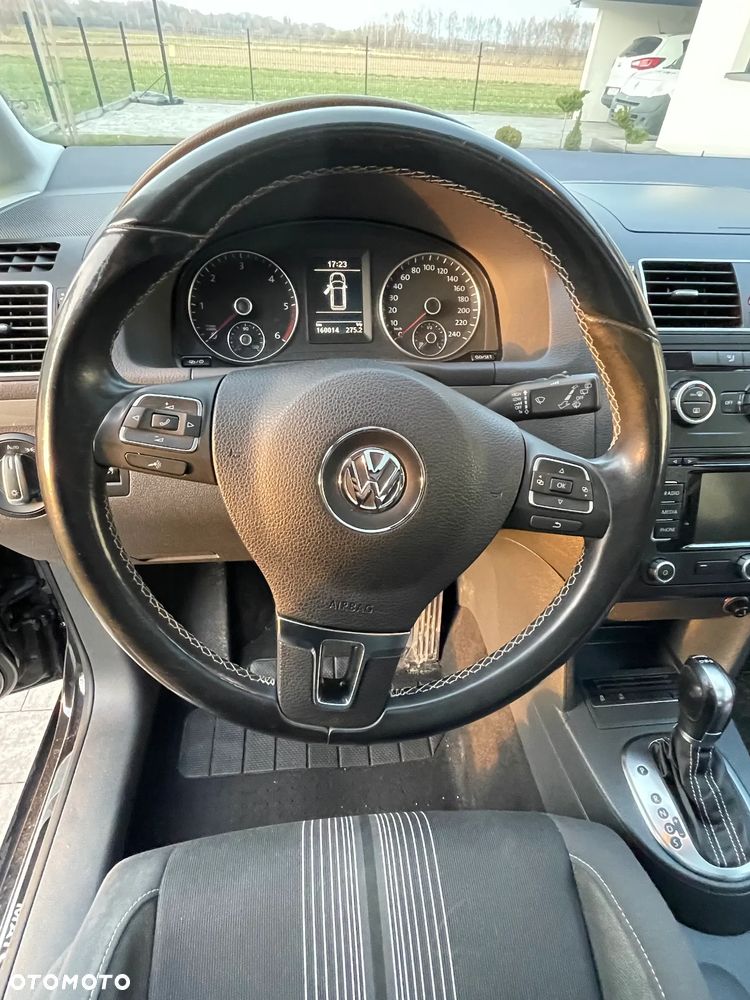 Volkswagen Touran 2.0 TDI DPF DSG MATCH - 34