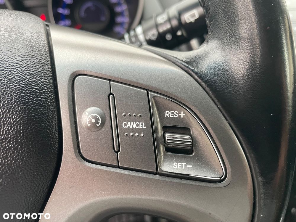 Hyundai ix35 1.7 CRDi 2WD Fifa World Cup Edition - 20