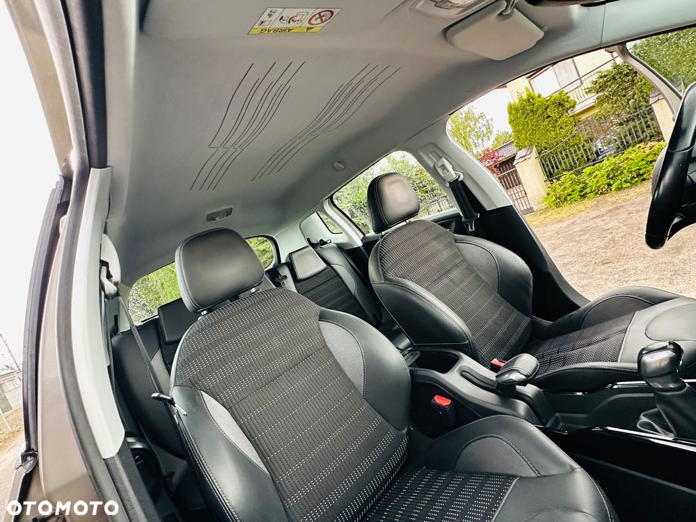 Peugeot 2008 BlueHDi 100 STOP & START Allure - 12