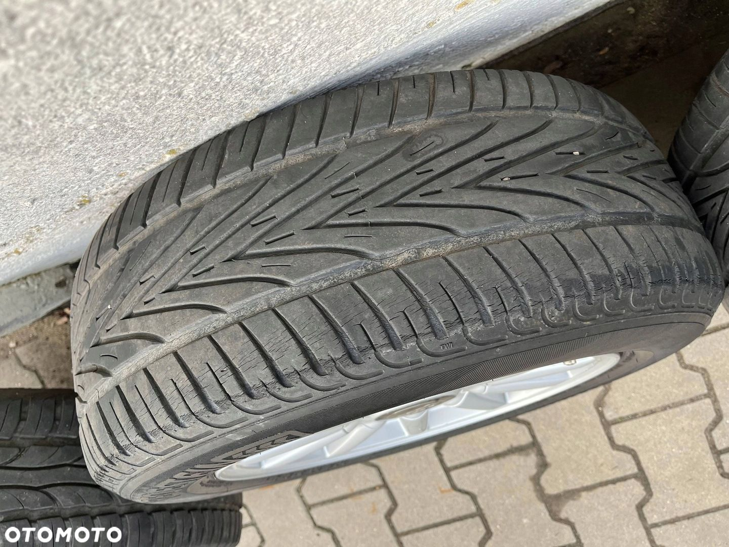 AUDI 80 90 S2 B4 FELGI ALUMINIOWE OPONY R15 025C 8A0601 - 4