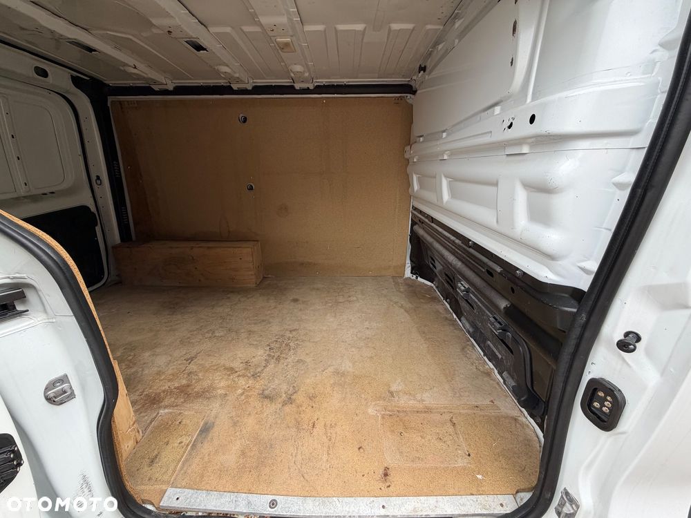 Renault Trafic - 18