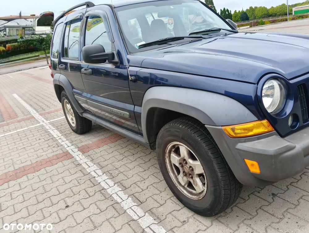 Jeep Liberty - 3