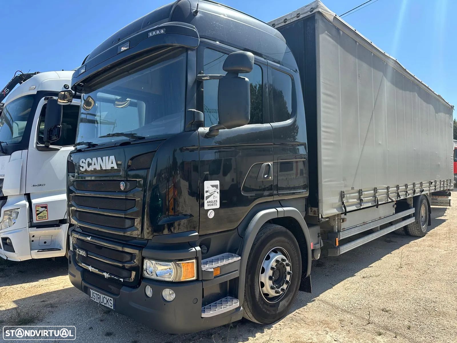 Scania Cx. 9,3m comp.x2,60 altura TIPO TIR C/ TECTO DE ABRIR - 1