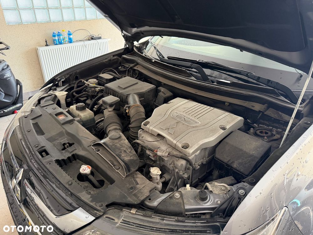 Mitsubishi Outlander Intense + - 22