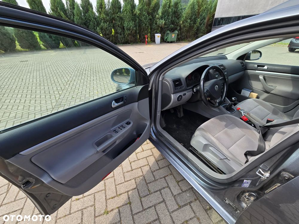 Volkswagen Golf 1.9 TDI Q-Line - 11