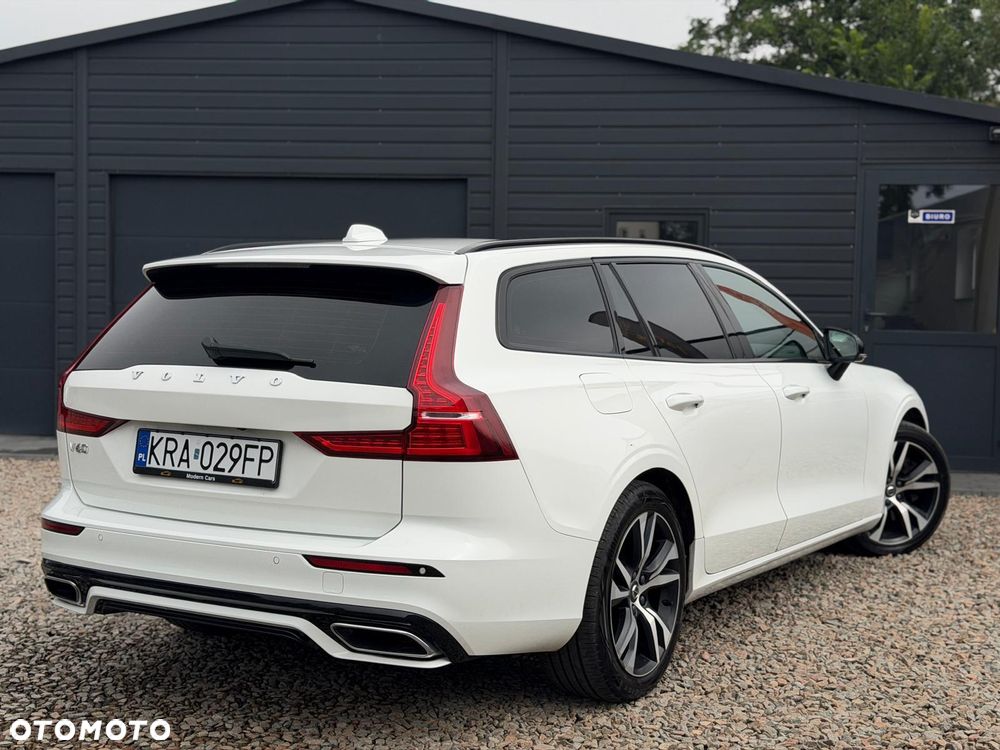 Volvo V60 D4 AWD Geartronic R-Design - 9