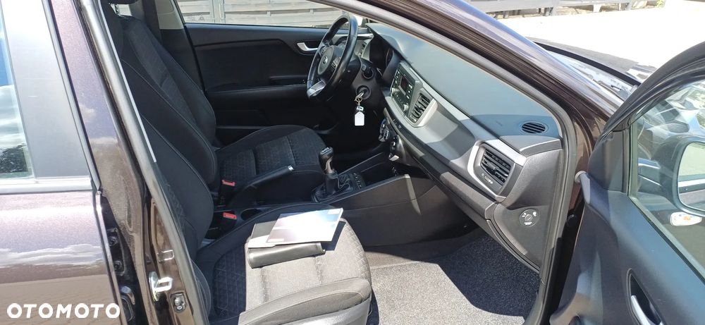Kia Rio 1.0 T-GDI 100 Dream-Team Edition - 7
