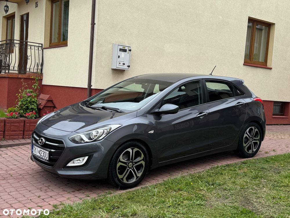 Hyundai i30 1.4 Premium - 1