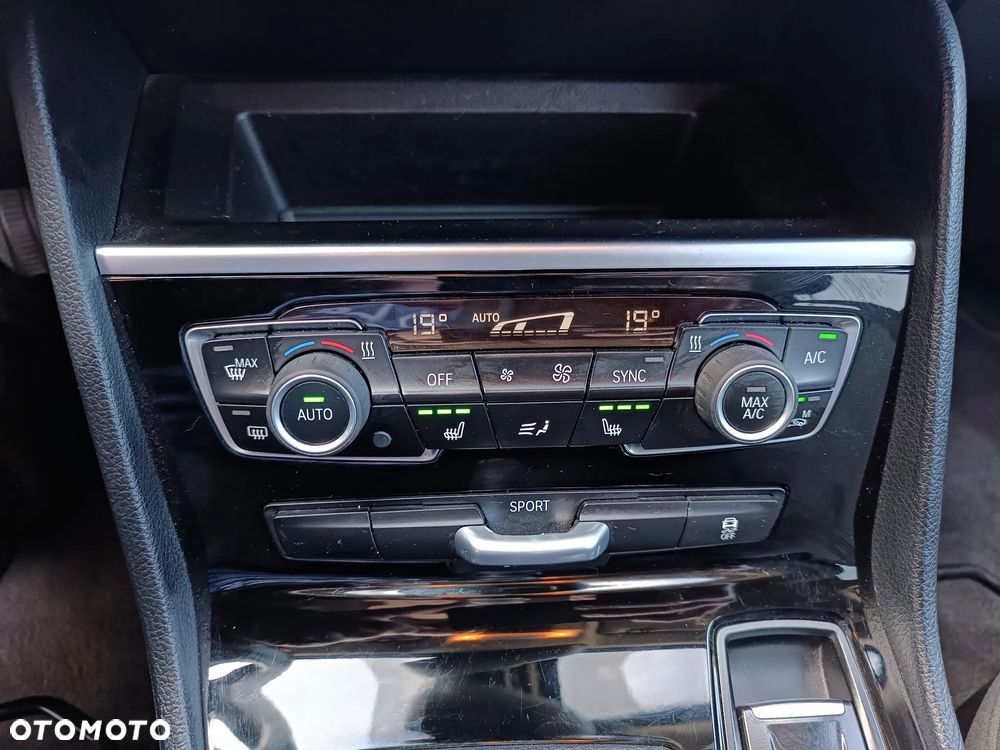 BMW Seria 2 220d GT Advantage - 29