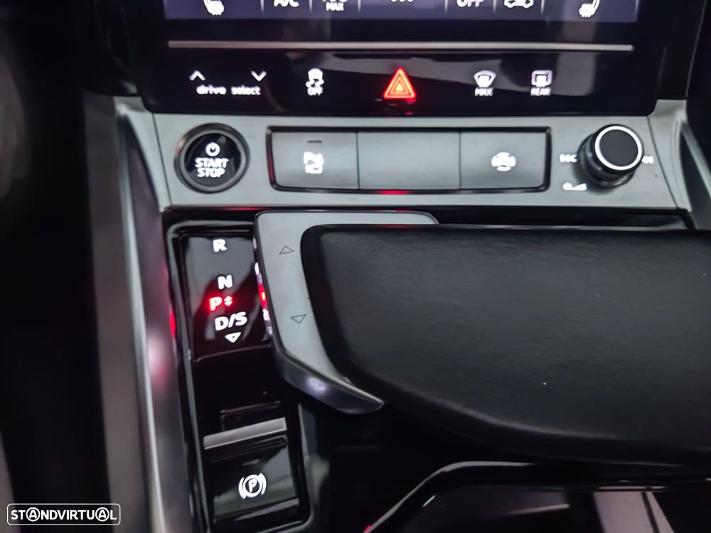 Audi e-tron 50 quattro - 14
