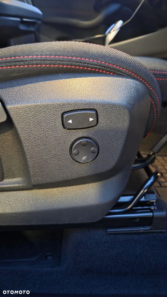 BMW X1 xDrive20d Sport Line - 28