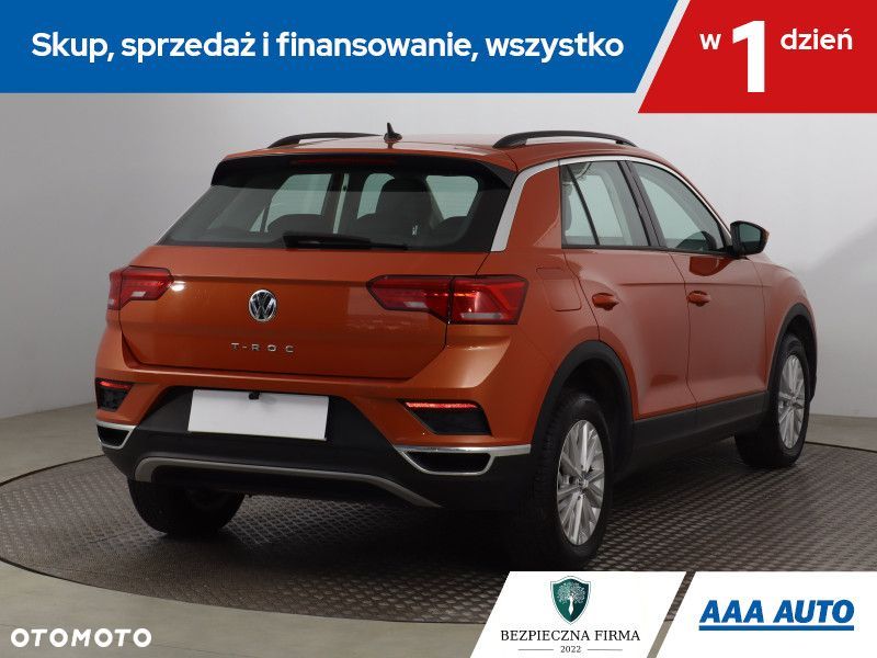 Volkswagen T-Roc - 7