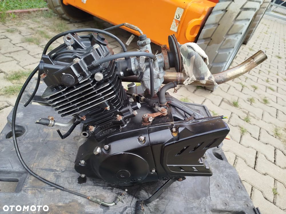 Silnik kompletny 125cm3 // 11,5KM //sinnis apache Suzuki 4 suw 5 biegów Idealny Stan uzbrojony gaźnik Rozrusznik instalacja - 3