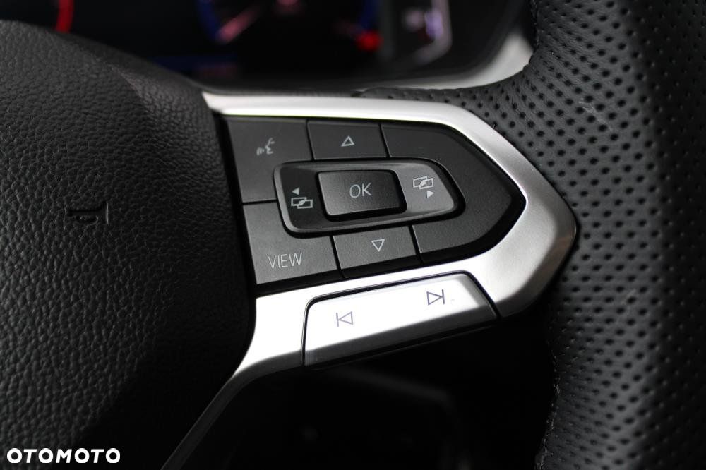 Volkswagen T-Cross - 16