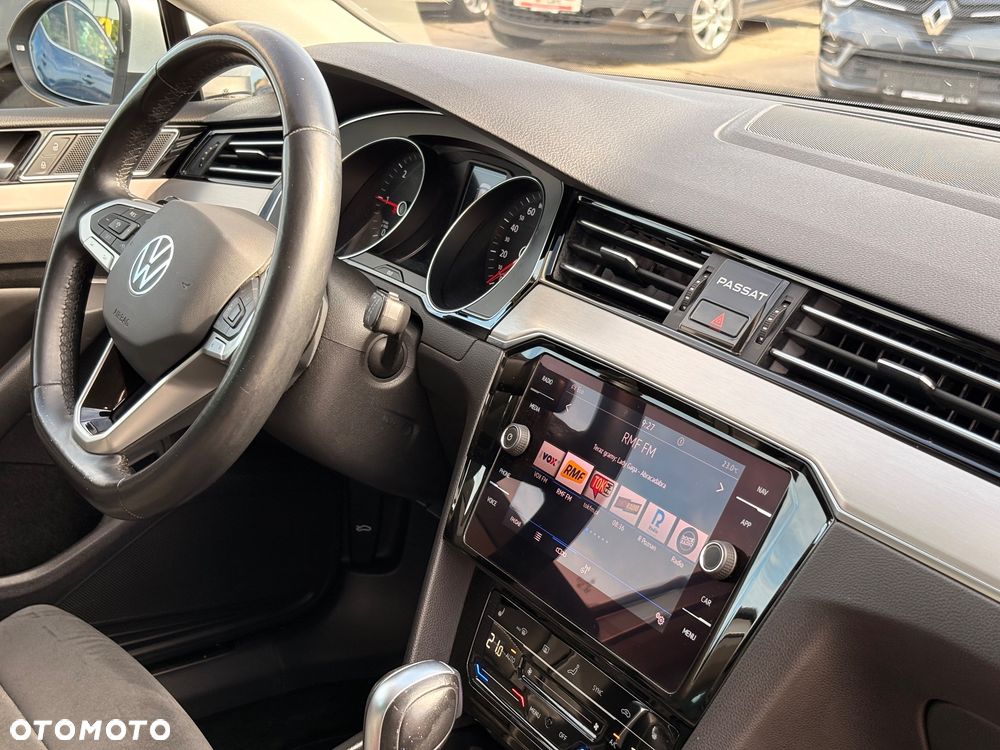 Volkswagen Passat 2.0 TDI EVO Elegance DSG - 27