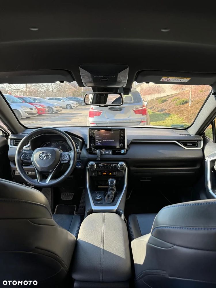 Toyota RAV4 ver-2-5-hybrid-selection-4x4 - 24