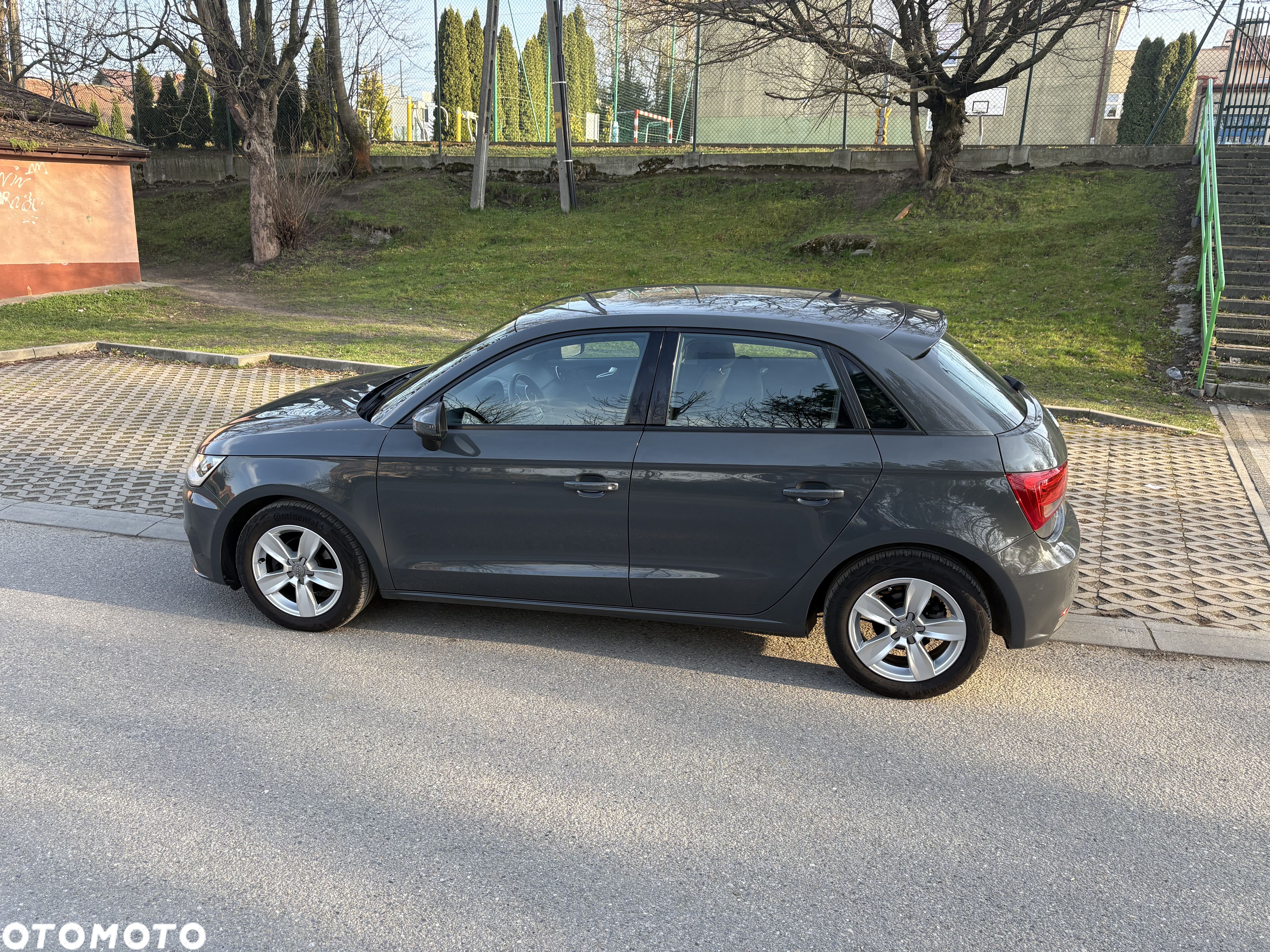 Audi A1 1.0 TFSI ultra Design - 4
