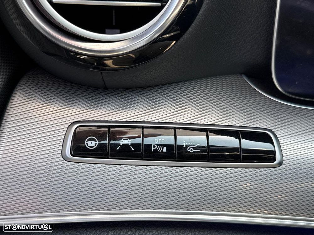Mercedes-Benz E 220 d AMG 7L - 24
