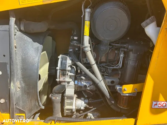 JCB 3CX - 16