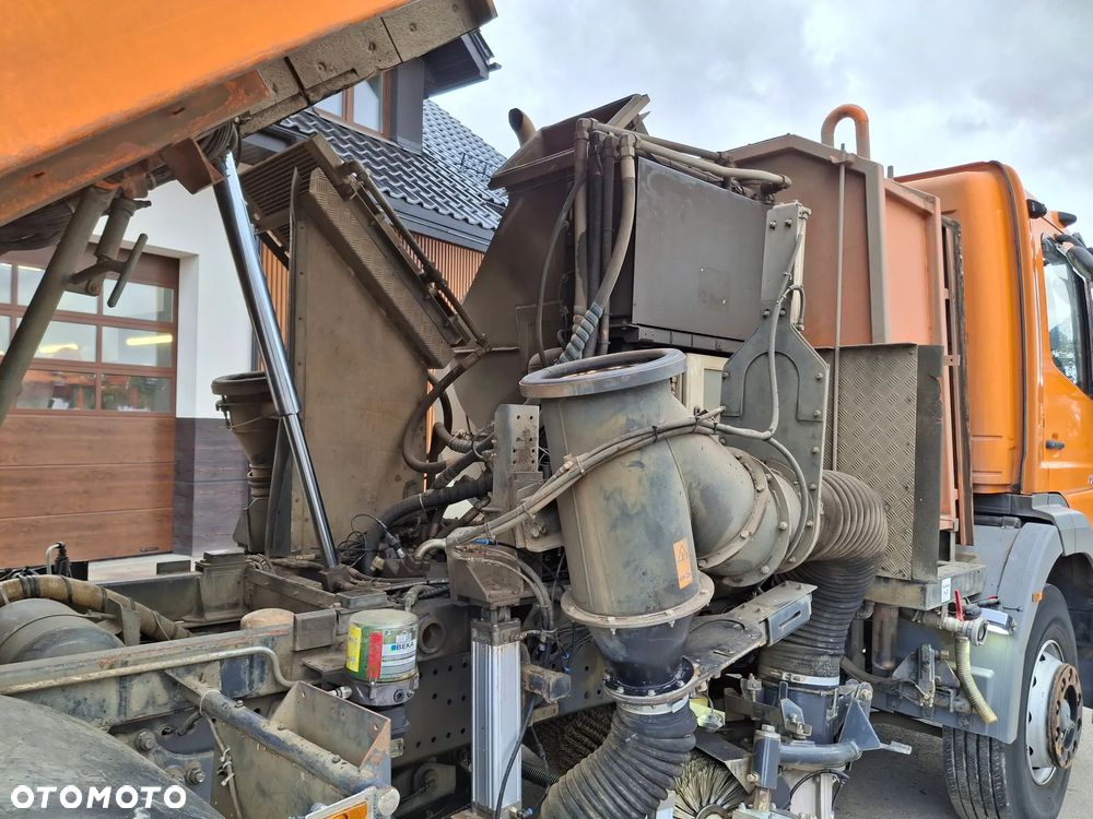 Mercedes-Benz Axor 1823 Zamiatarka Do Szyn Kolejowych Pojazd Szynowo Drogowy Czyszenie Szyn Torów Kolejowych - 20