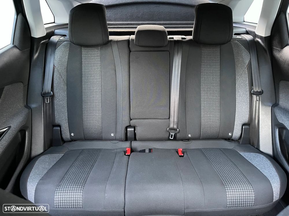 Peugeot 3008 1.5 BlueHDi Active - 8