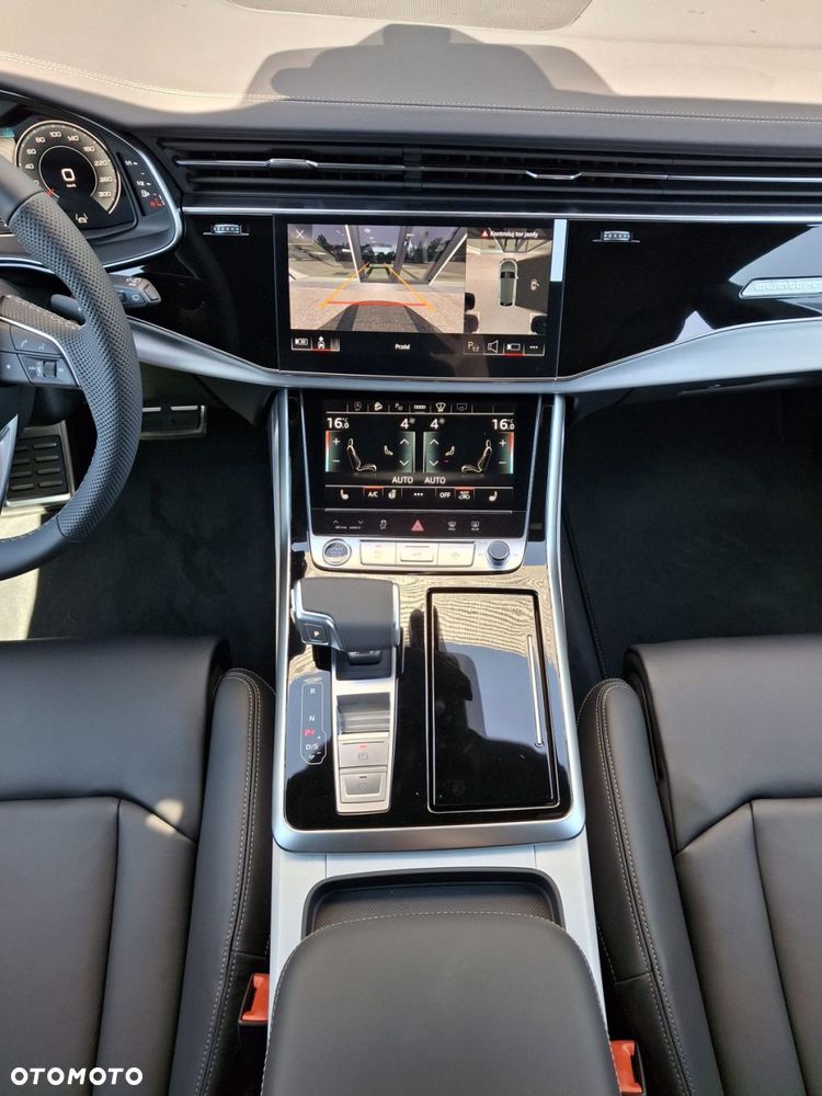 Audi Q8 - 19