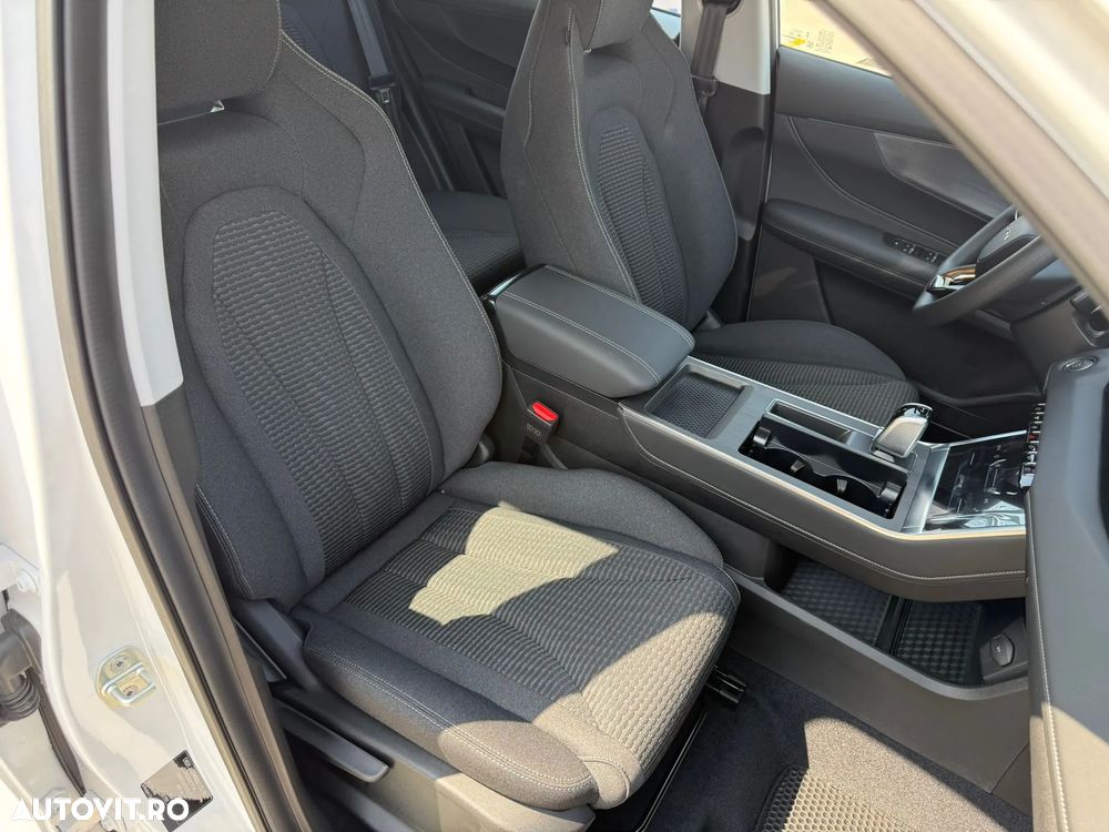 Chery Tiggo 4 1.5 TGDI DHT HEV Comfort - 32