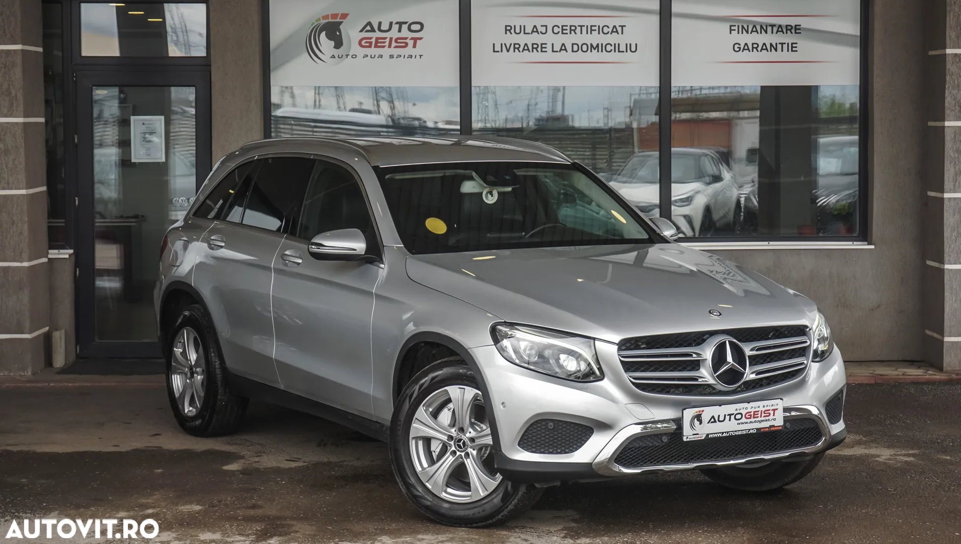 Mercedes-Benz GLC 220 d 4Matic 9G-TRONIC - 4