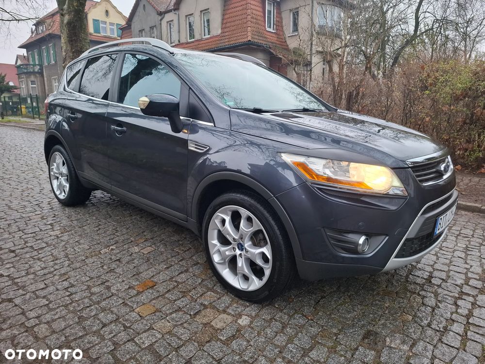 Ford Kuga 2.5 4x4 Titanium - 24
