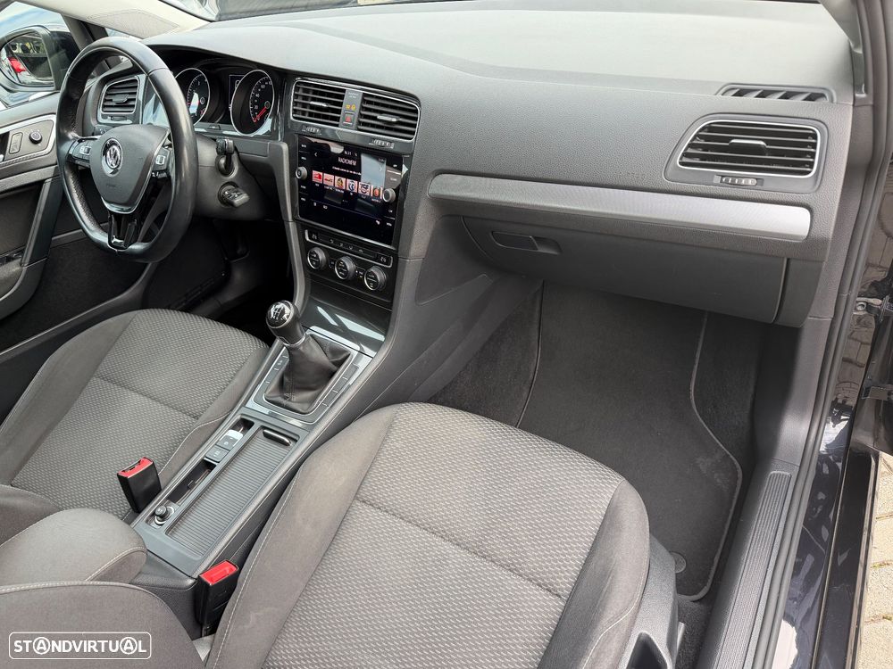 VW Golf 1.0 TSI Confortline - 12