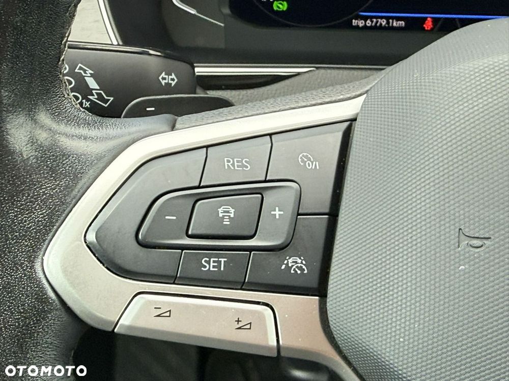 Volkswagen Passat Variant 2.0 TDI EVO Business DSG - 25
