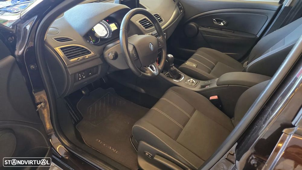 Renault Mégane Sport Tourer 1.5 dCi Dynamique S - 6