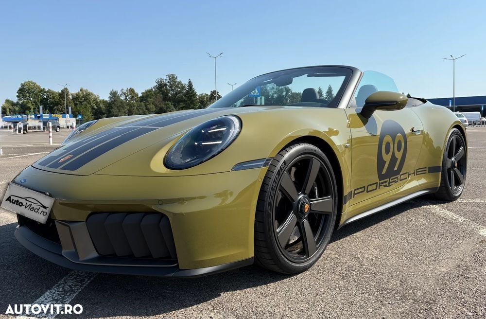 Porsche 911 GTS PDK - 25