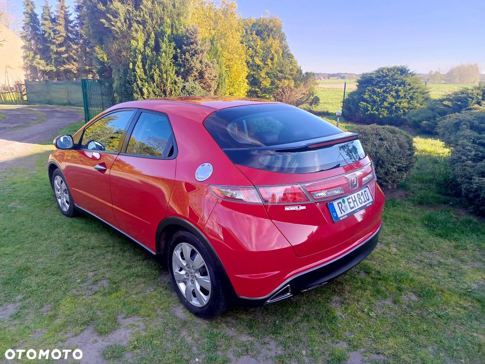 Honda Civic 1.4 i-VTEC Comfort - 27