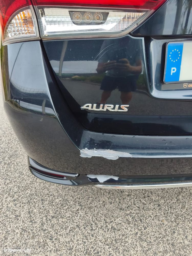 Toyota Auris Touring Sports - 15