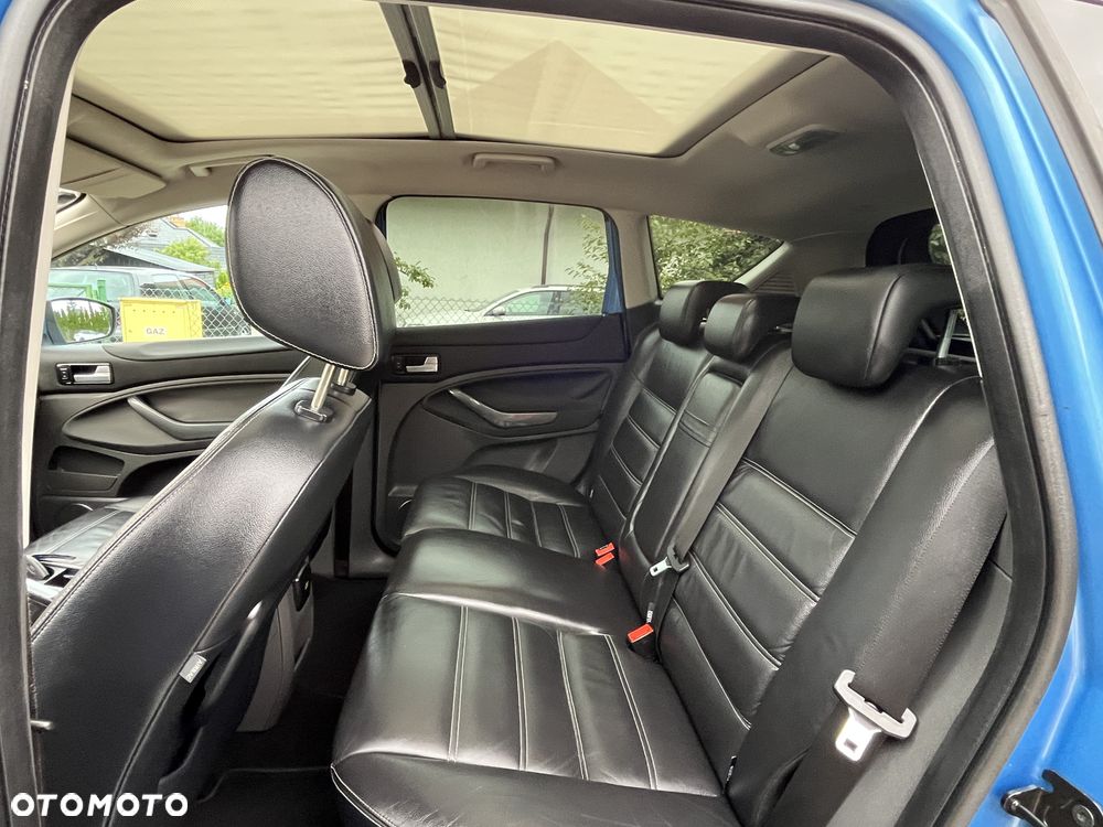 Ford Kuga 2.0 TDCi 4x4 Titanium - 12