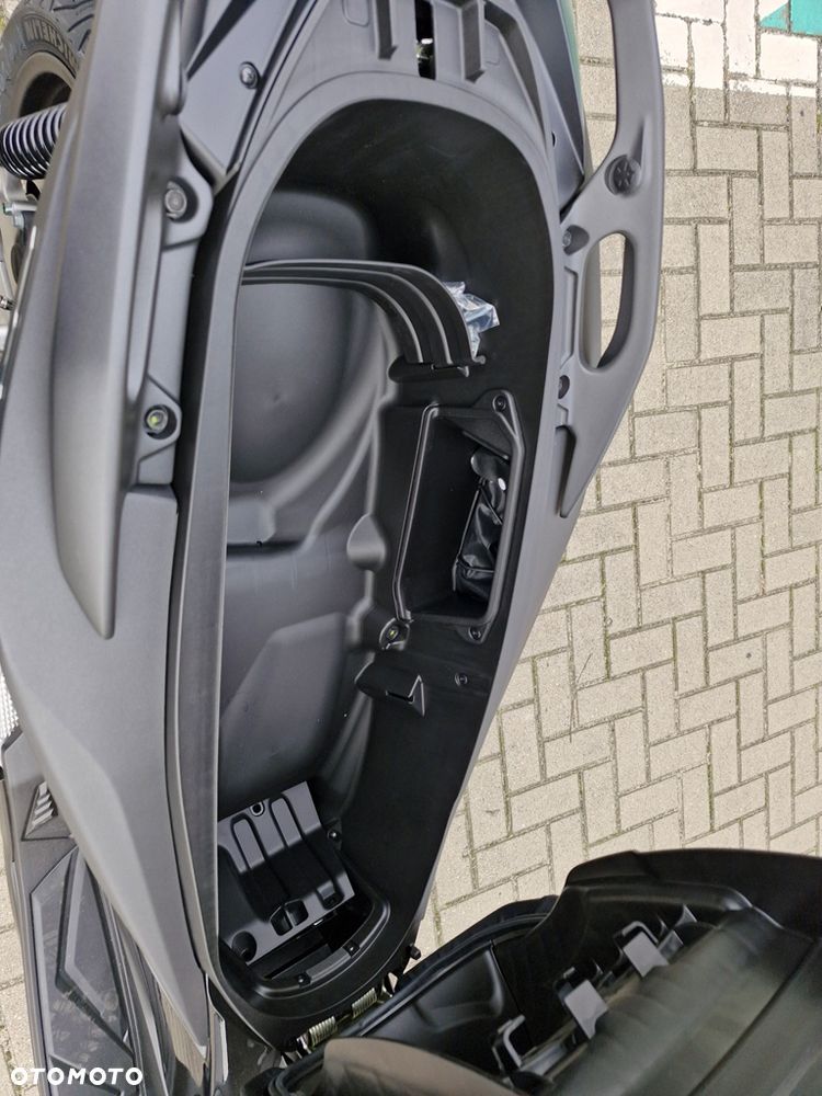 Honda NSS - 9