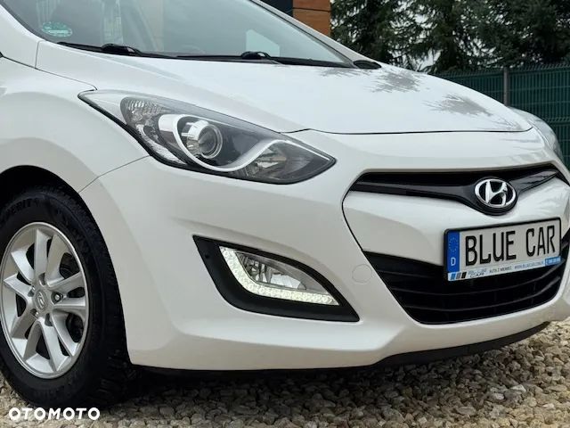 Hyundai i30 i30cw 1.6 CRDi Fifa World Cup Edition - 12